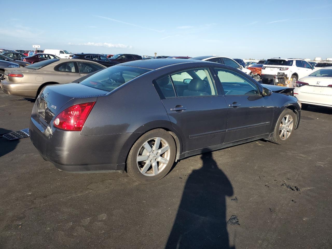 2006 NISSAN Maxima
