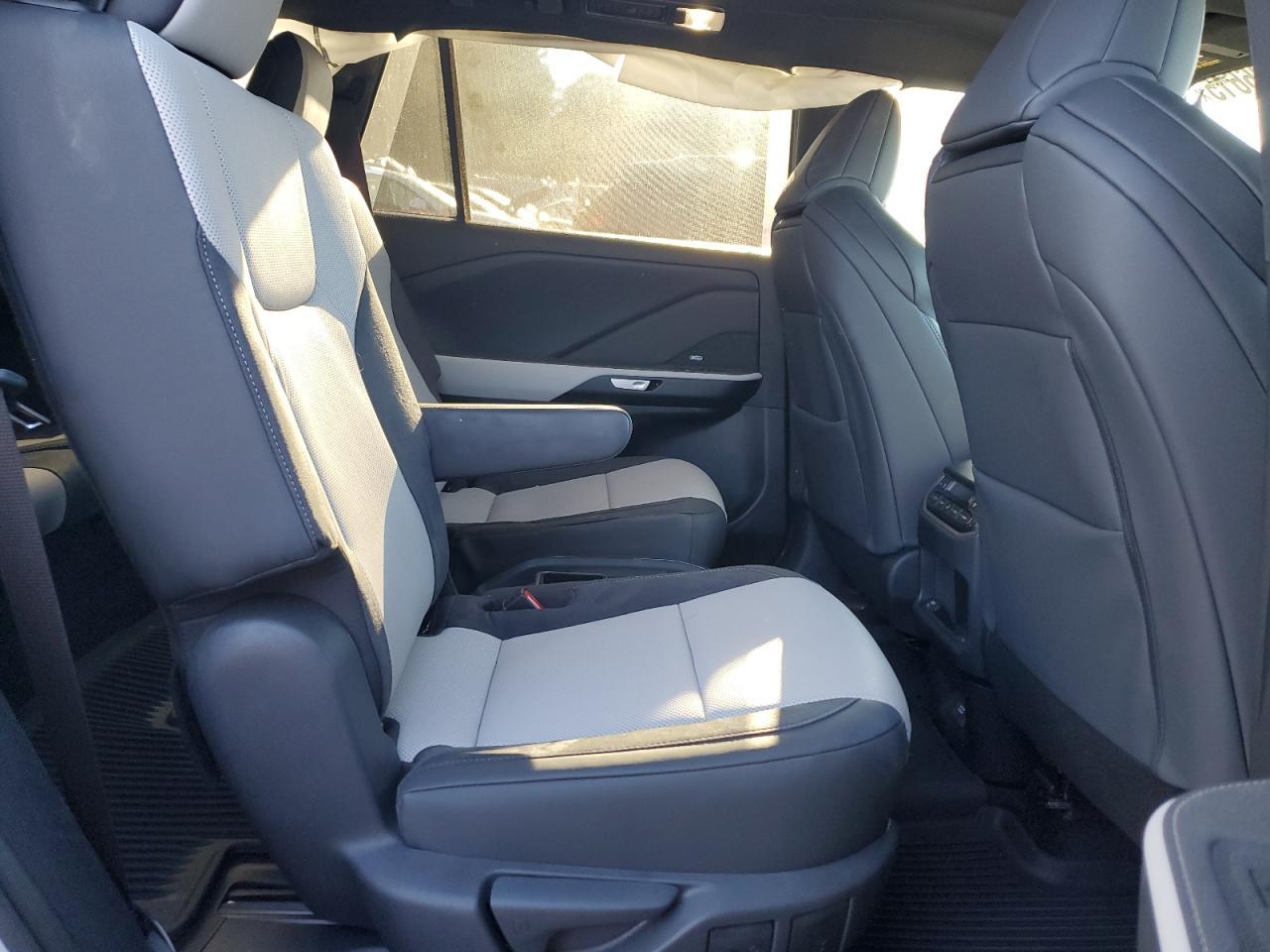 2025 LEXUS TX 500H