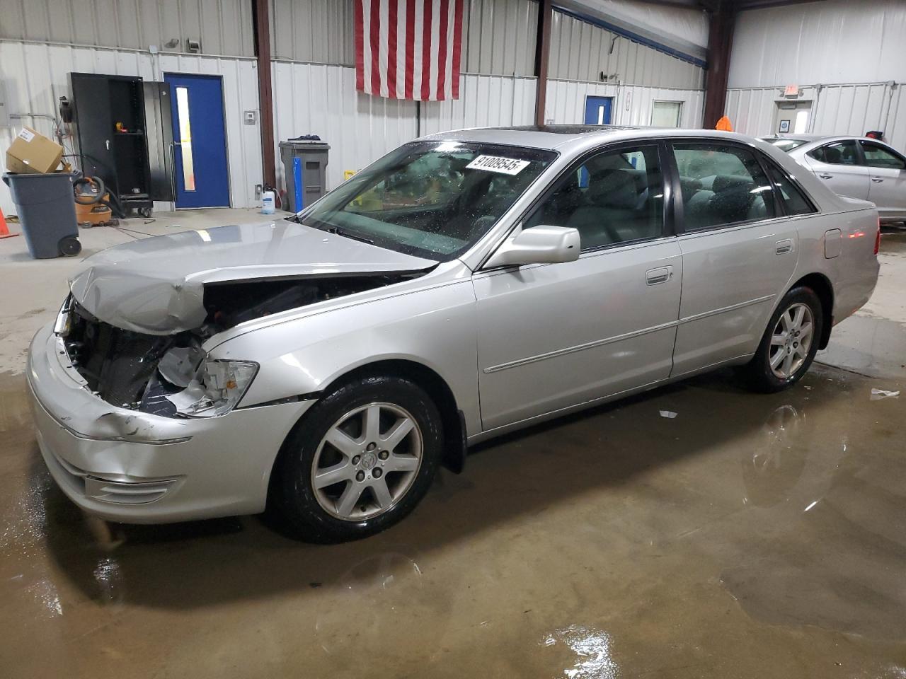 2003 TOYOTA Avalon