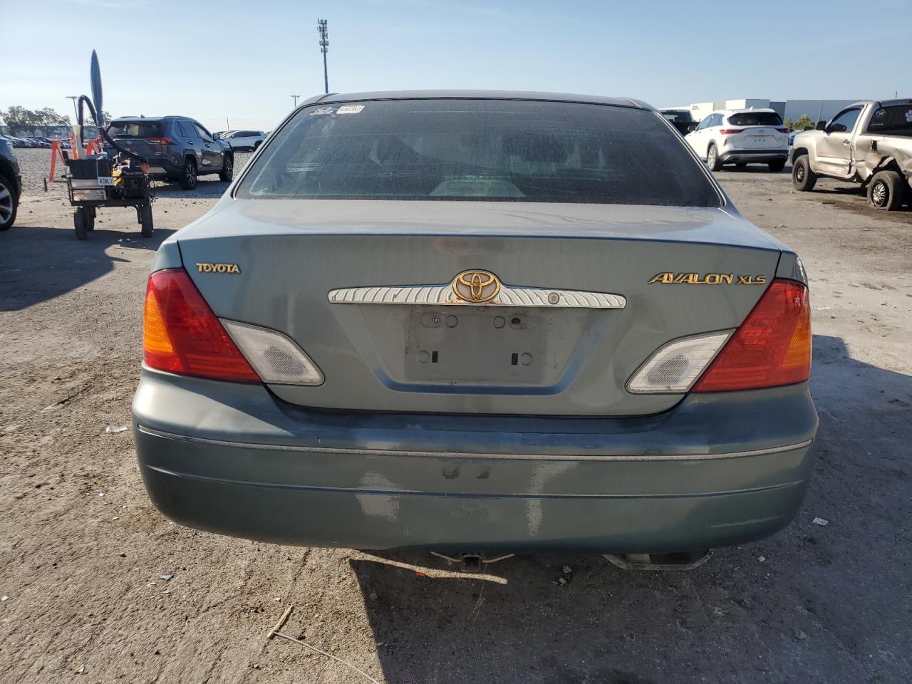 2000 TOYOTA Avalon