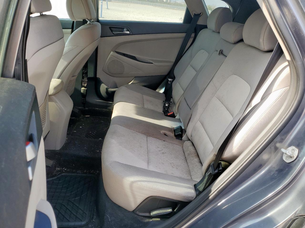 2016 HYUNDAI TUCSON