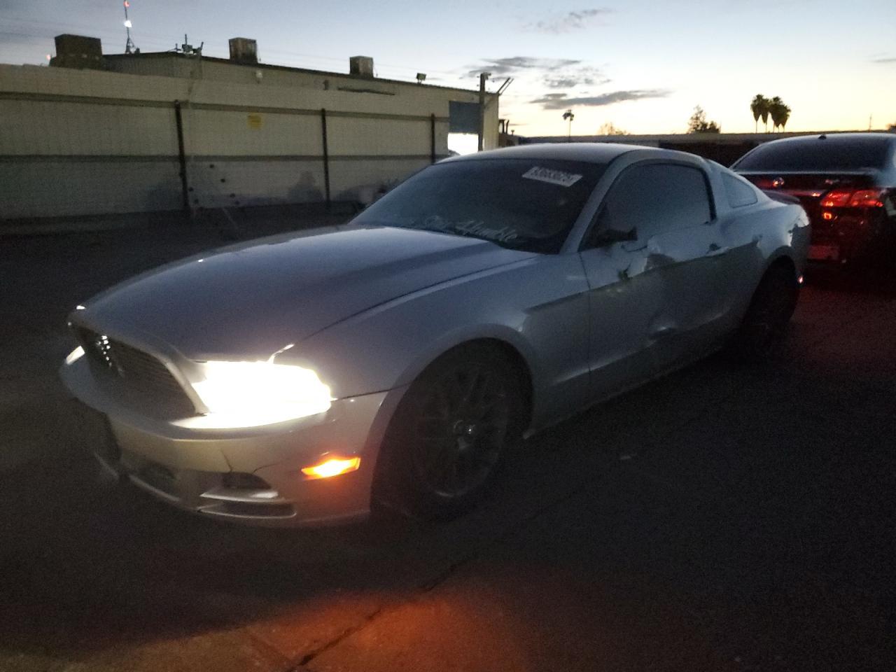 2013 FORD MUSTANG