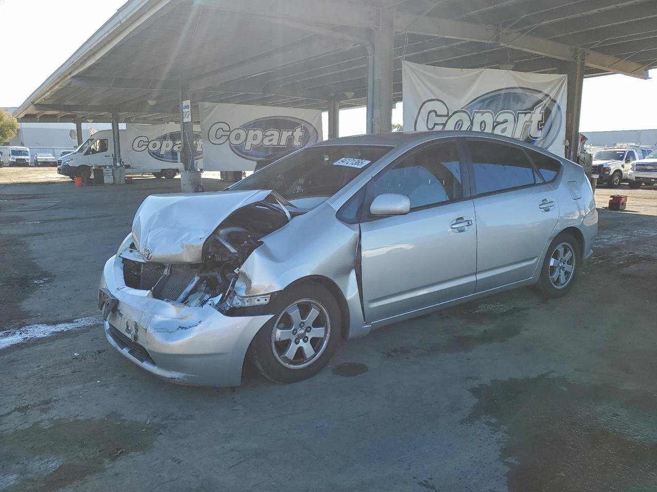 2004 TOYOTA PRIUS