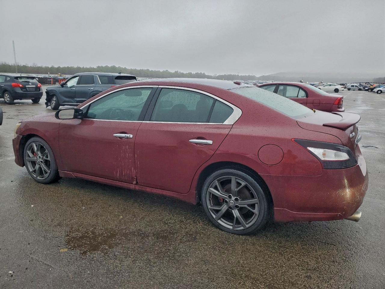 2010 NISSAN Maxima