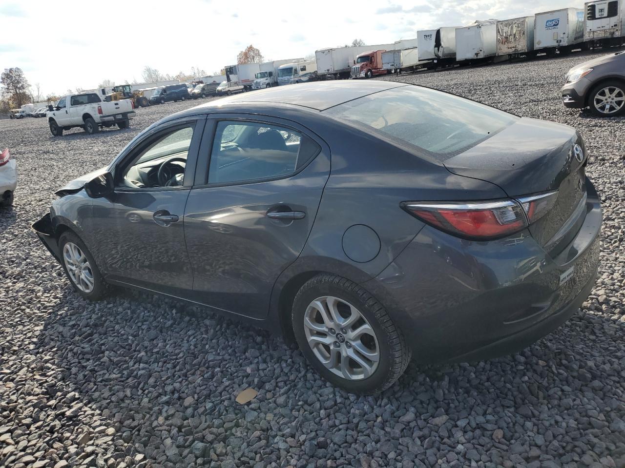 2017 TOYOTA YARIS