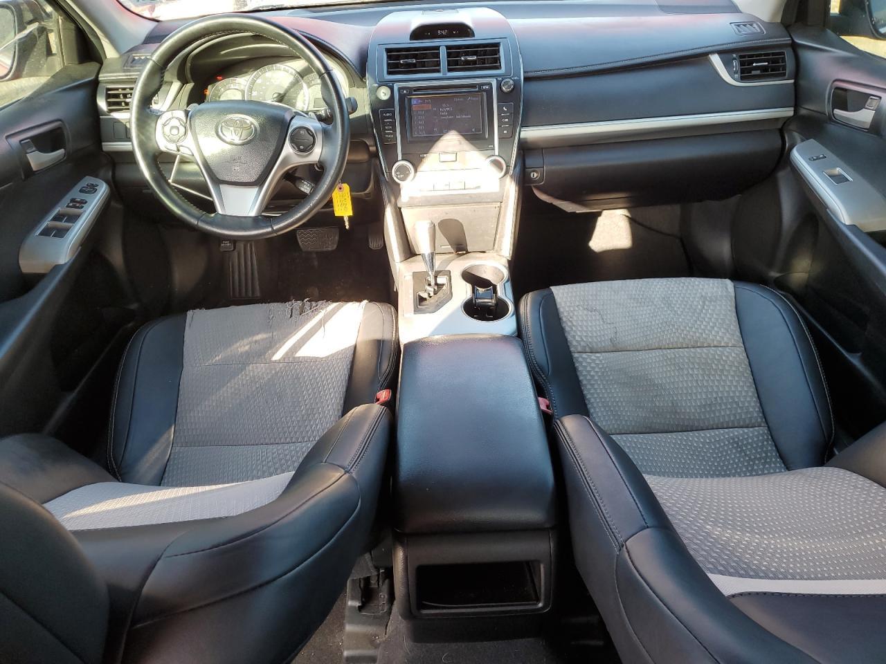 2014 TOYOTA CAMRY