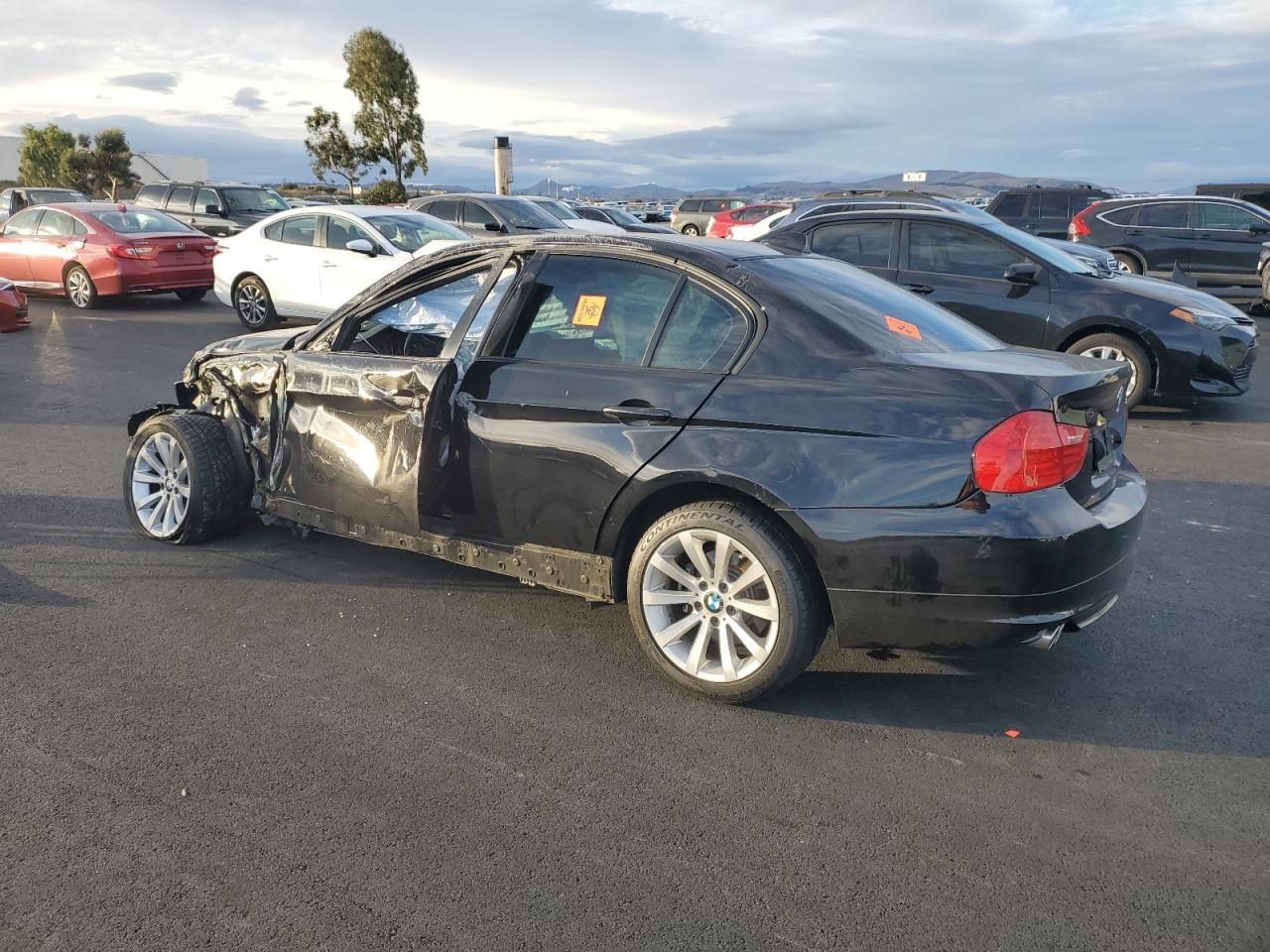 2011 BMW 3 SERIES