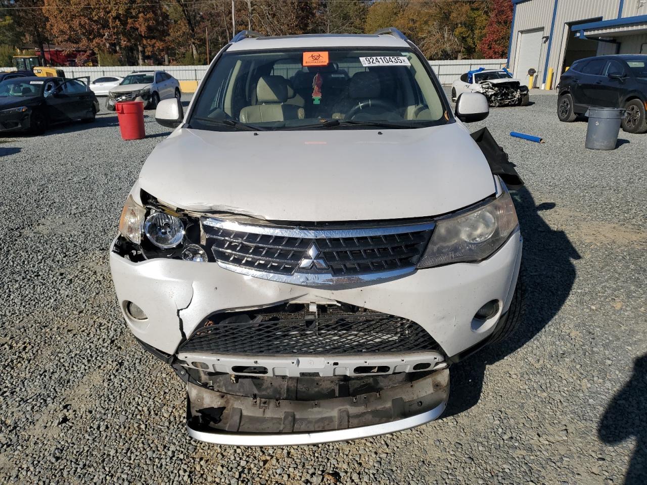 2009 MITSUBISHI outlander