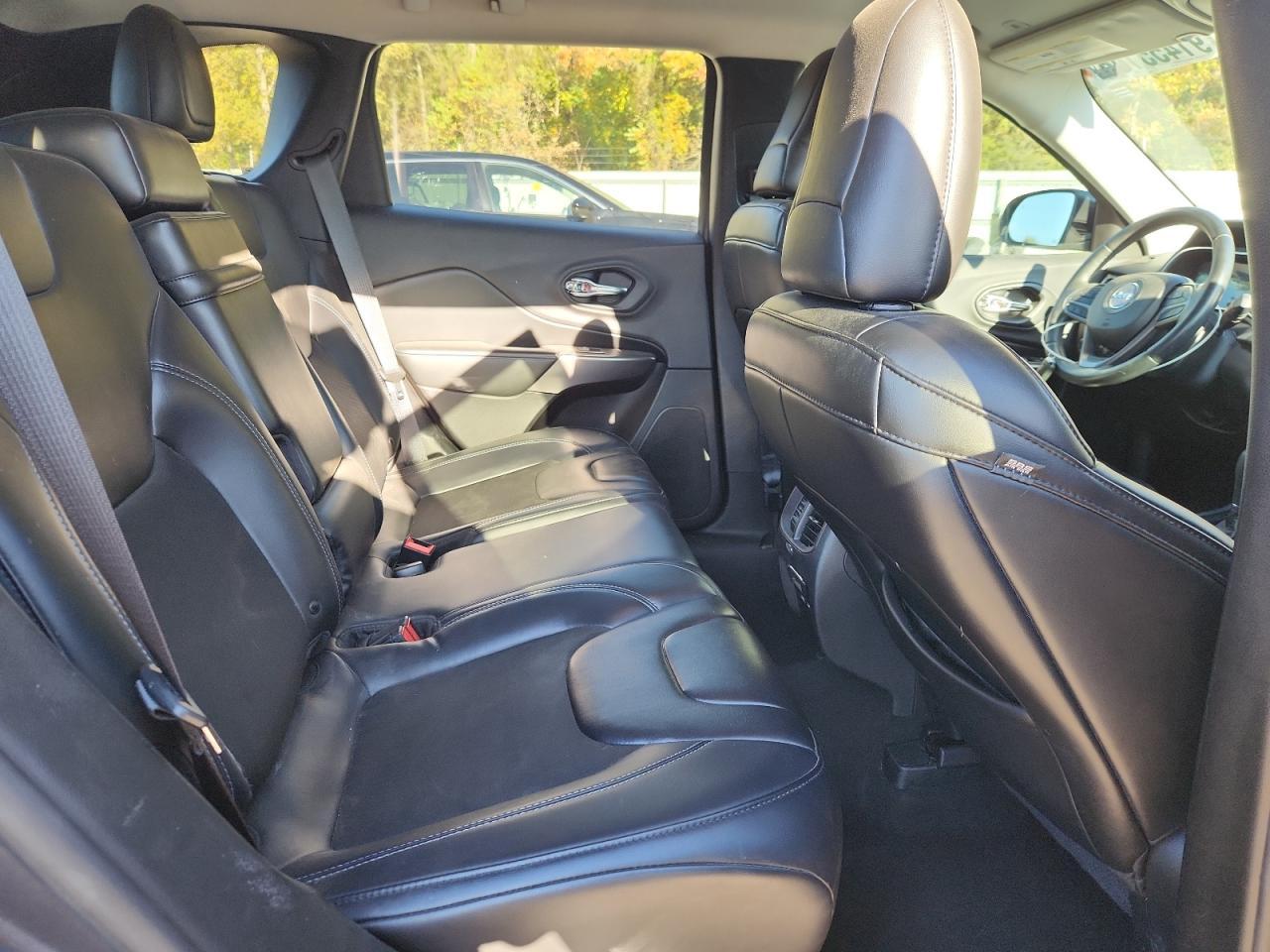 2019 JEEP CHEROKEE