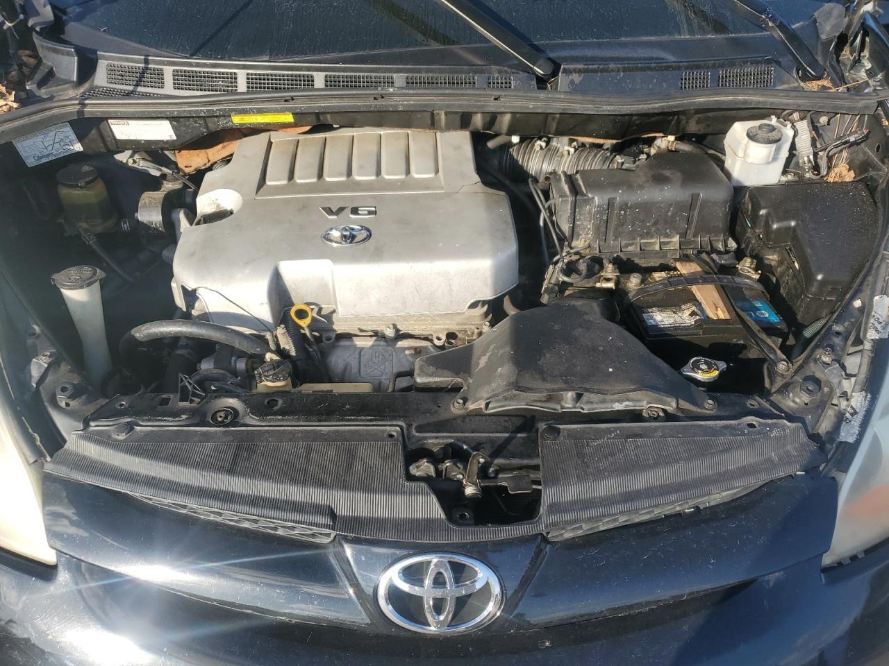 2008 TOYOTA SIENNA