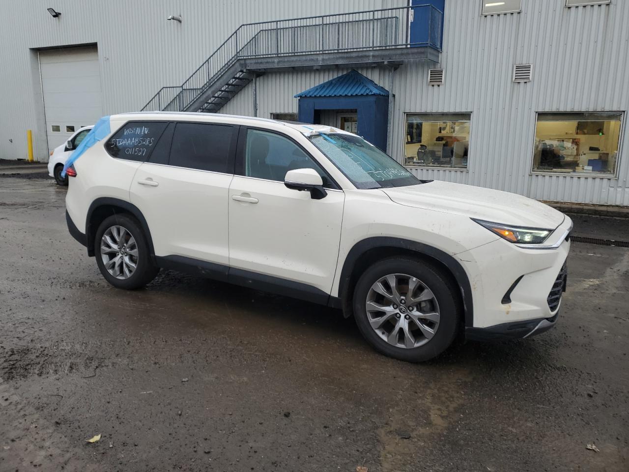 2024 TOYOTA HIGHLANDER