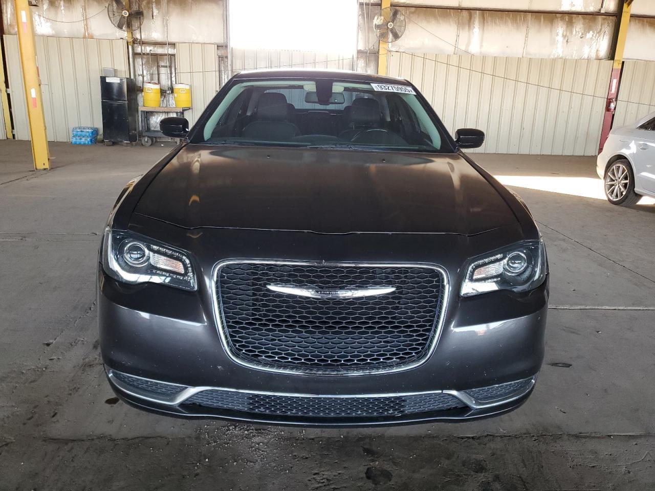 2019 CHRYSLER 300