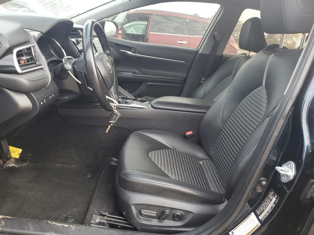 2018 TOYOTA CAMRY