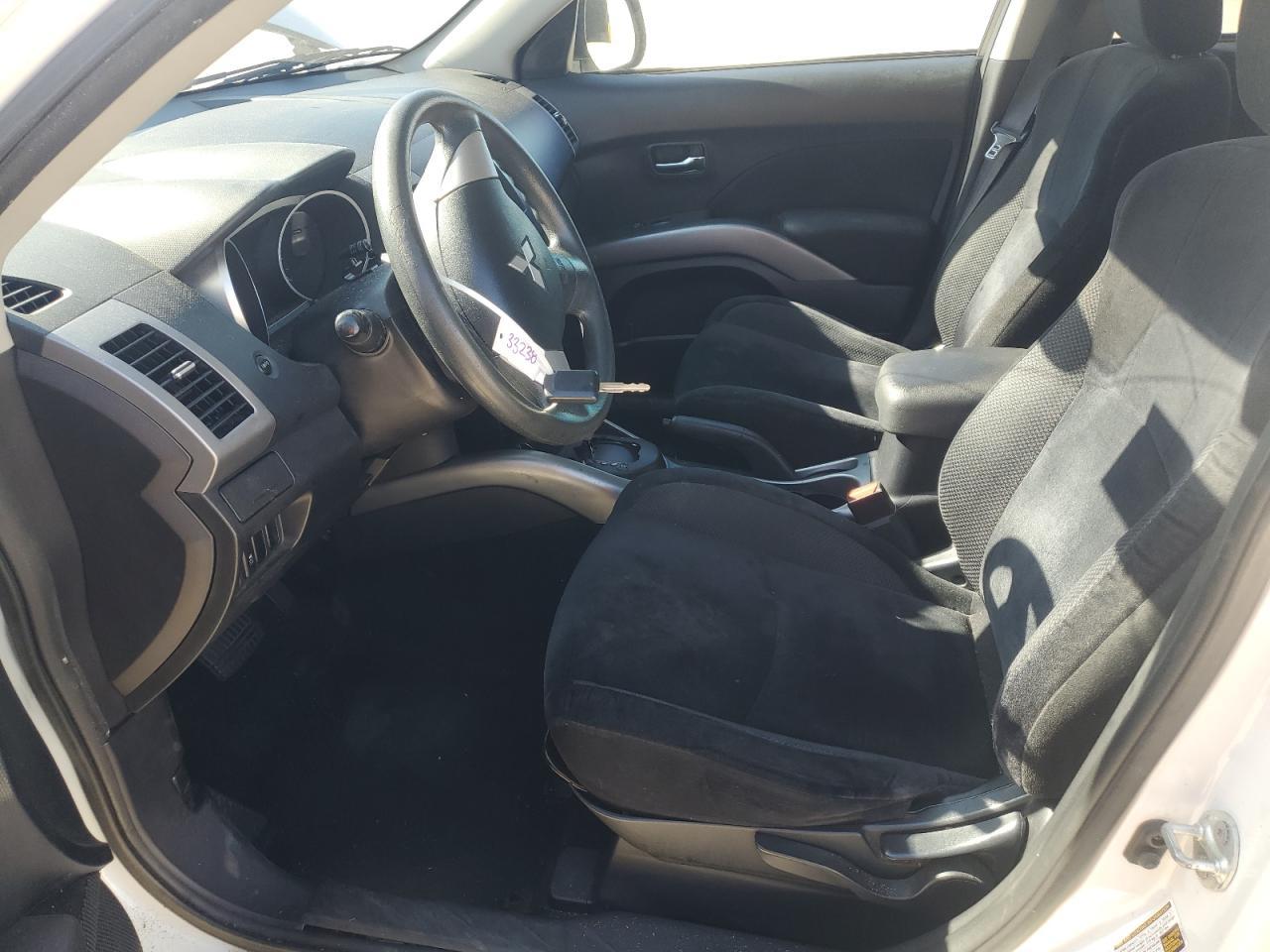 2011 MITSUBISHI outlander