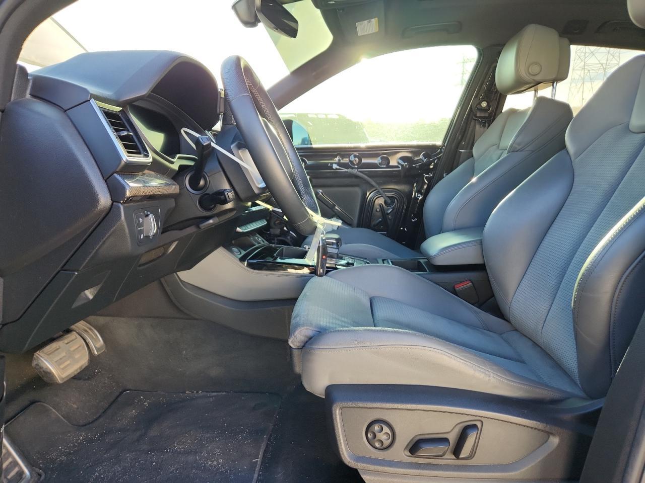 2022 AUDI SQ5