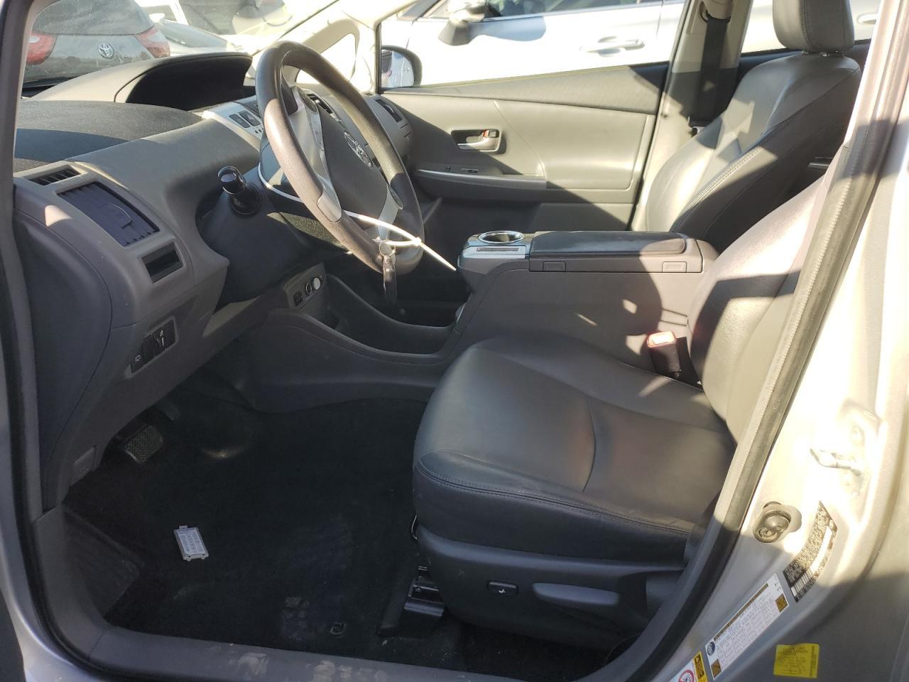 2012 TOYOTA PRIUS V