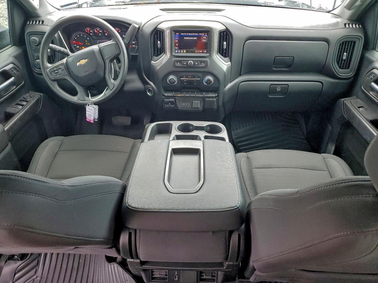 2024 CHEVROLET Silverado