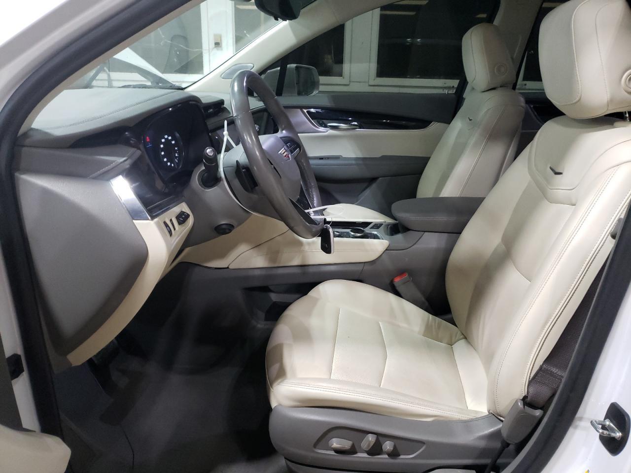 2020 CADILLAC XT6