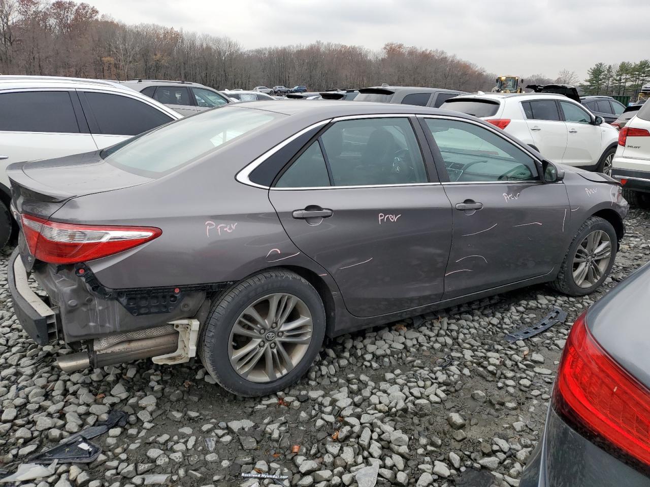 2016 TOYOTA CAMRY