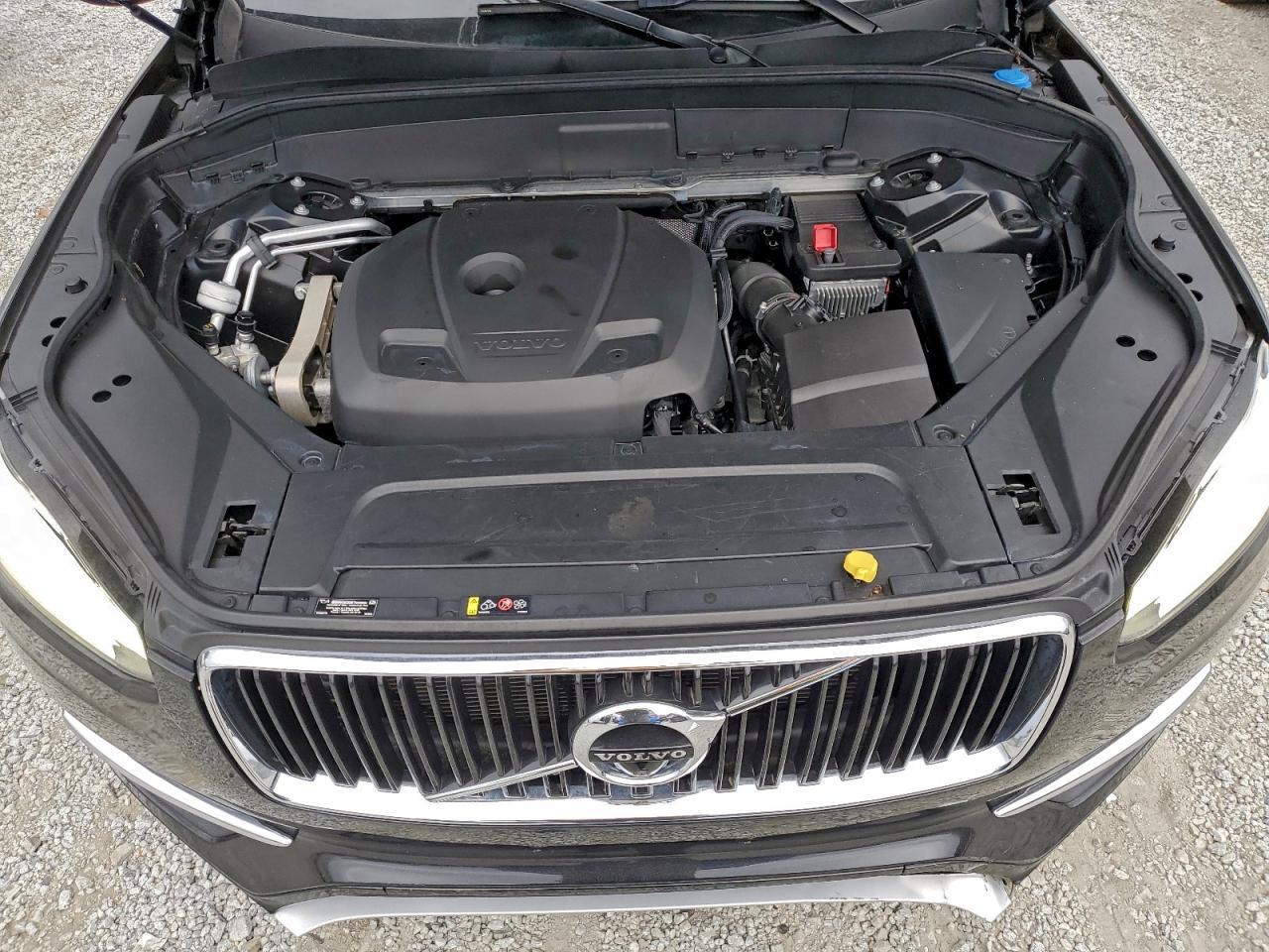 2017 VOLVO XC90