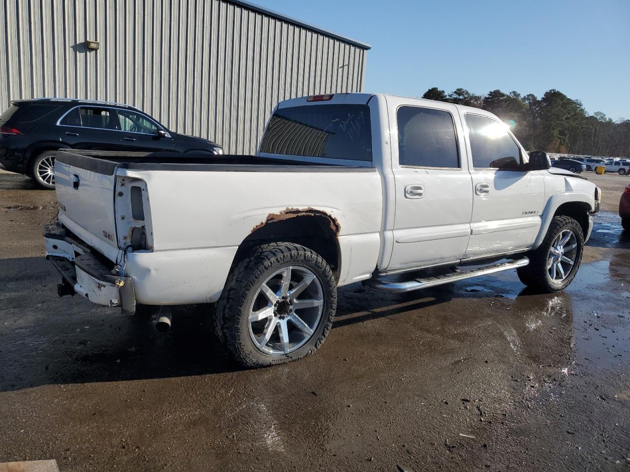 2005 GMC Sierra