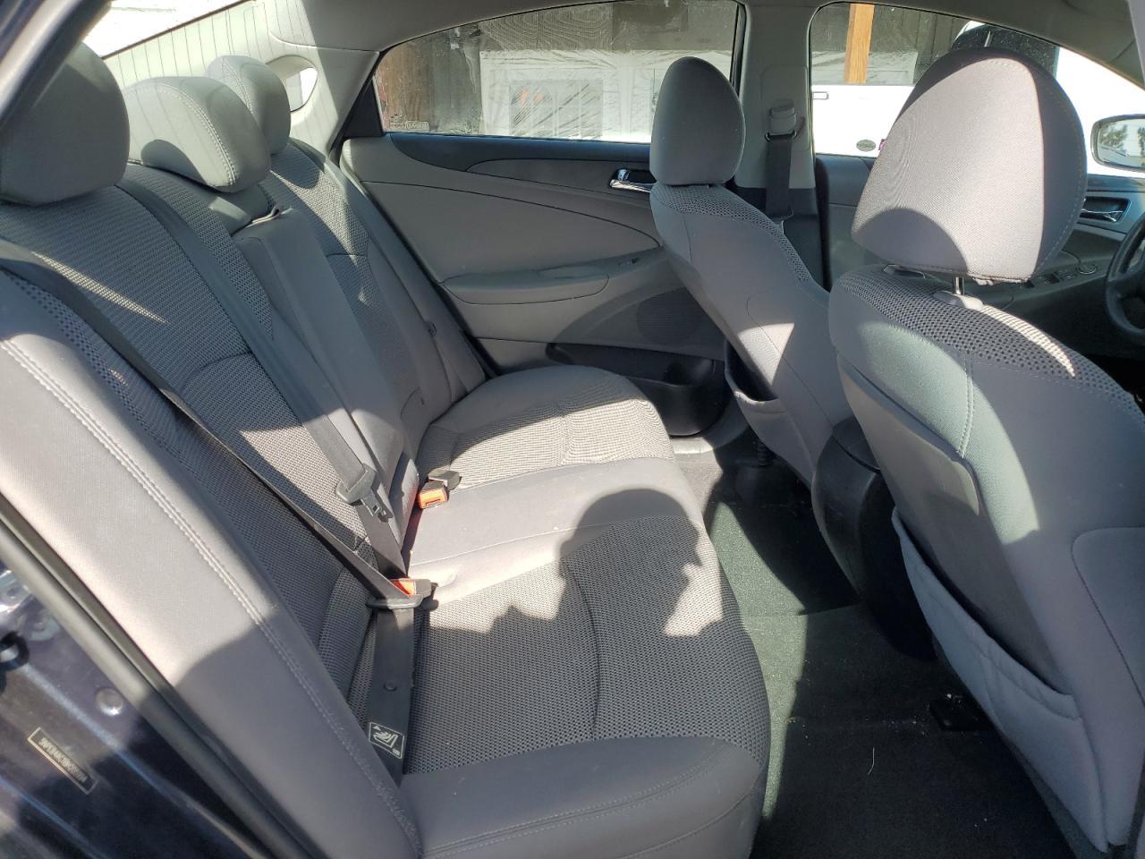 2011 HYUNDAI SONATA