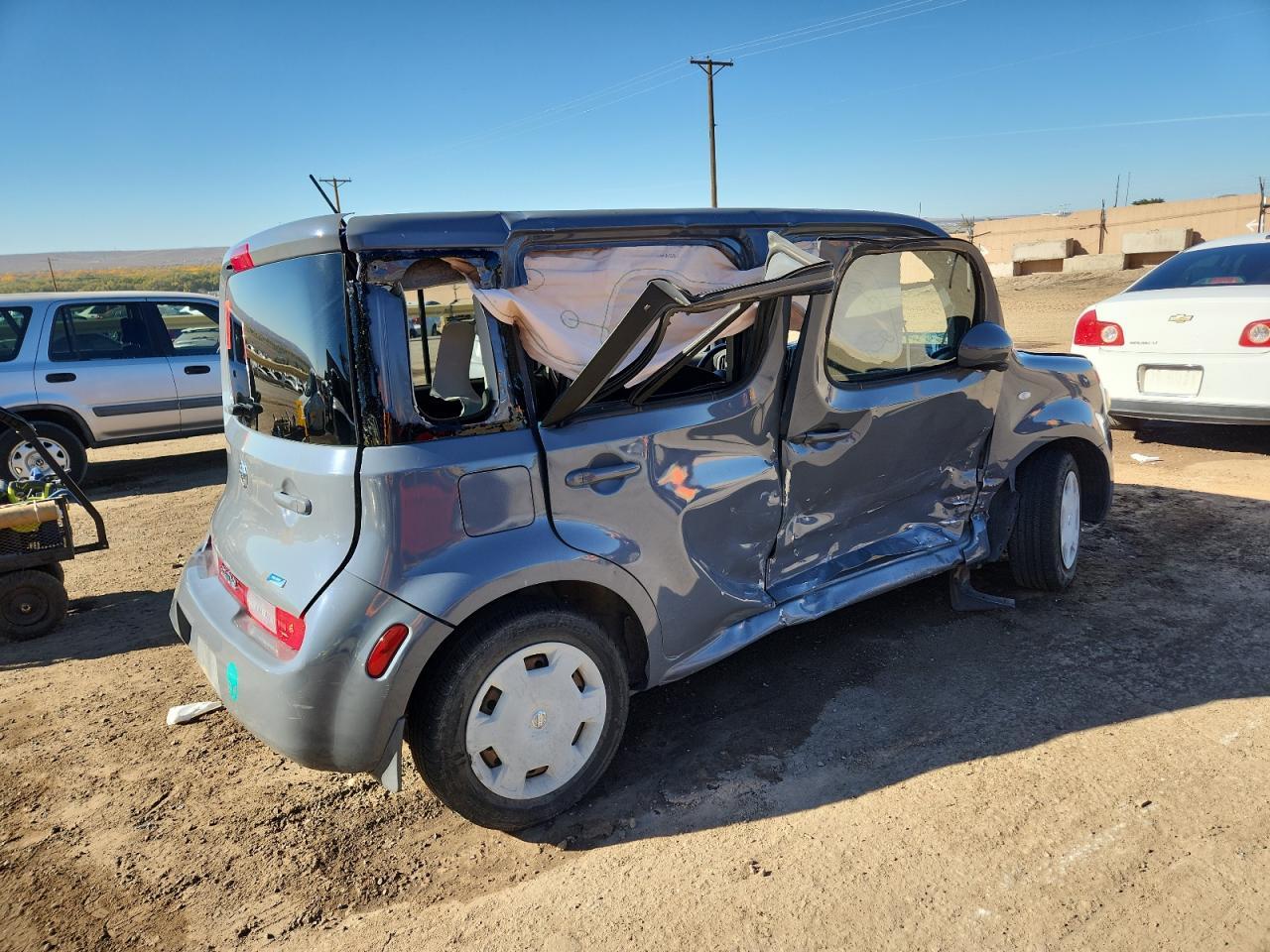 2013 NISSAN CUBE