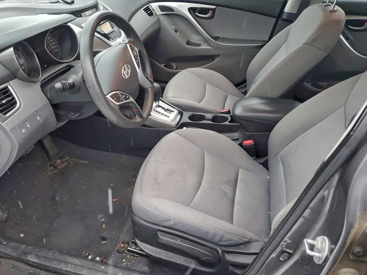 2012 HYUNDAI ELANTRA
