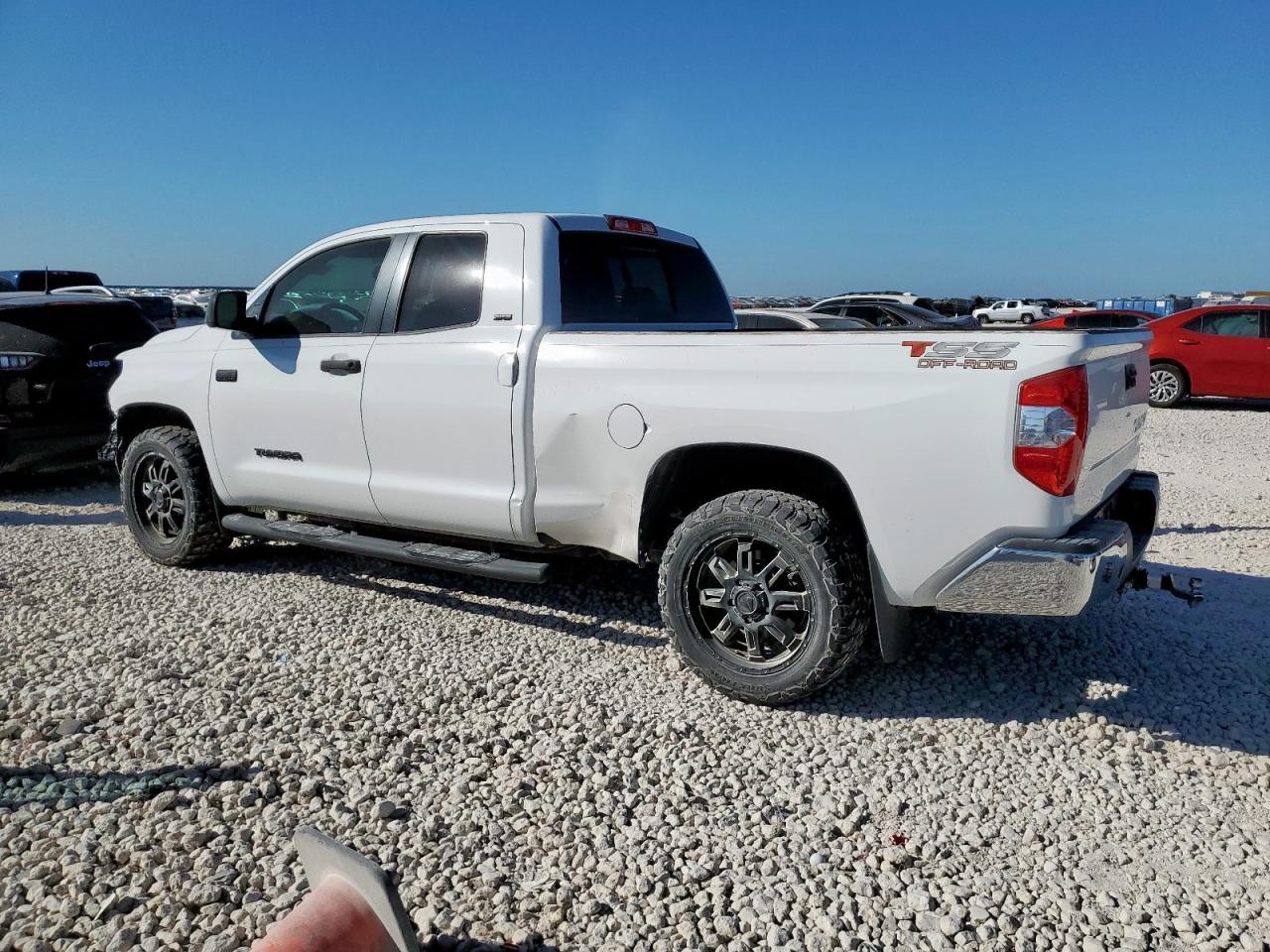 2016 TOYOTA TUNDRA
