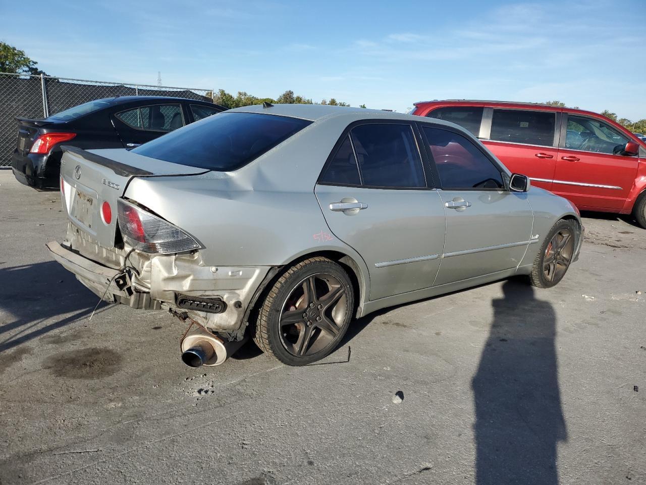 2004 LEXUS IS 300