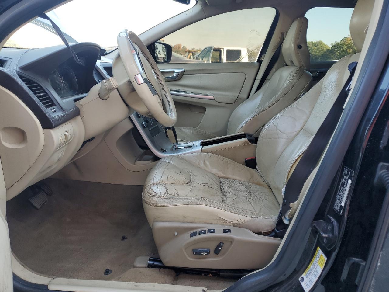 2011 VOLVO XC60