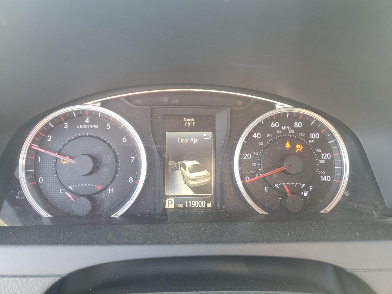 2016 TOYOTA CAMRY