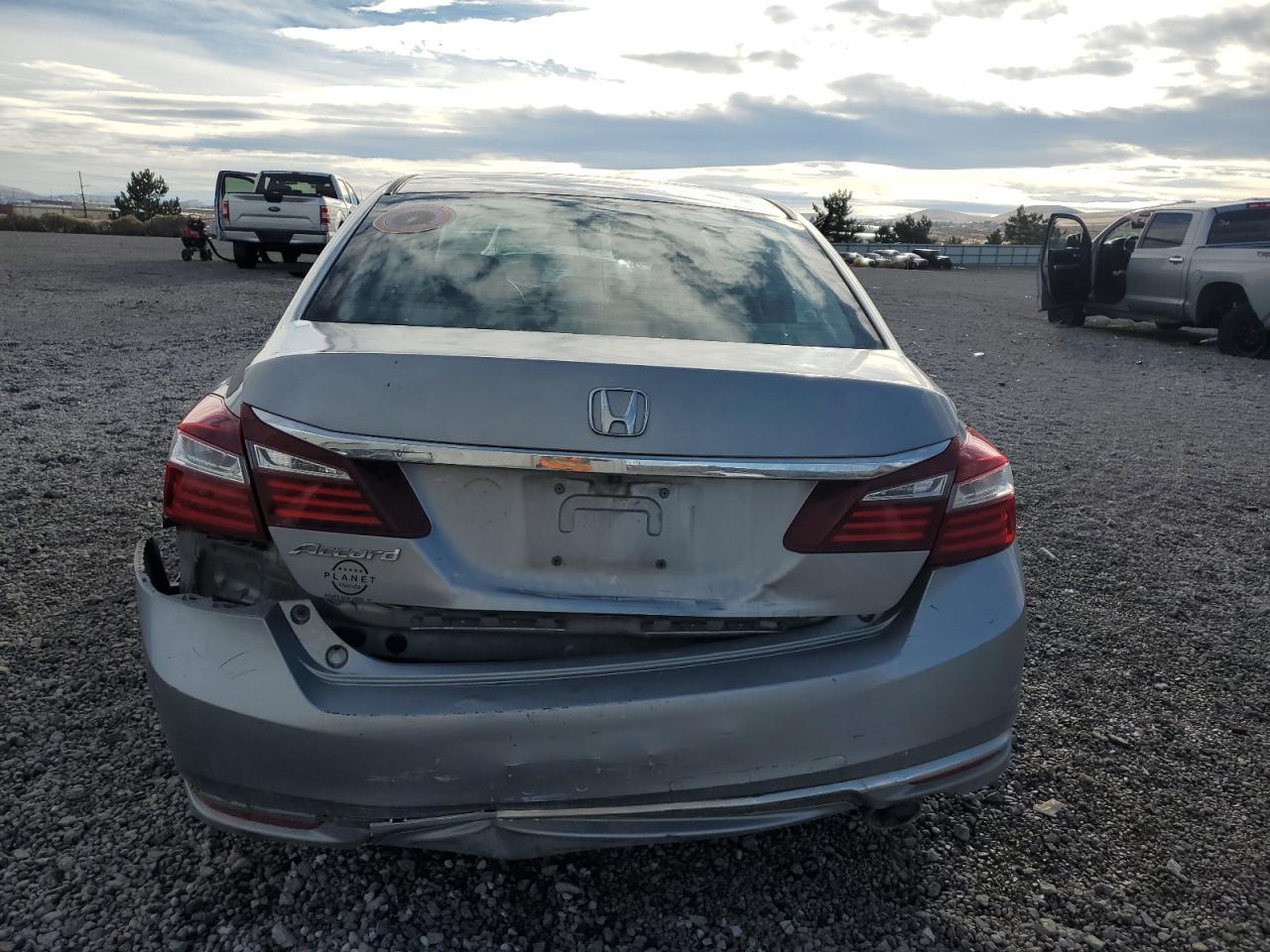 2017 HONDA ACCORD