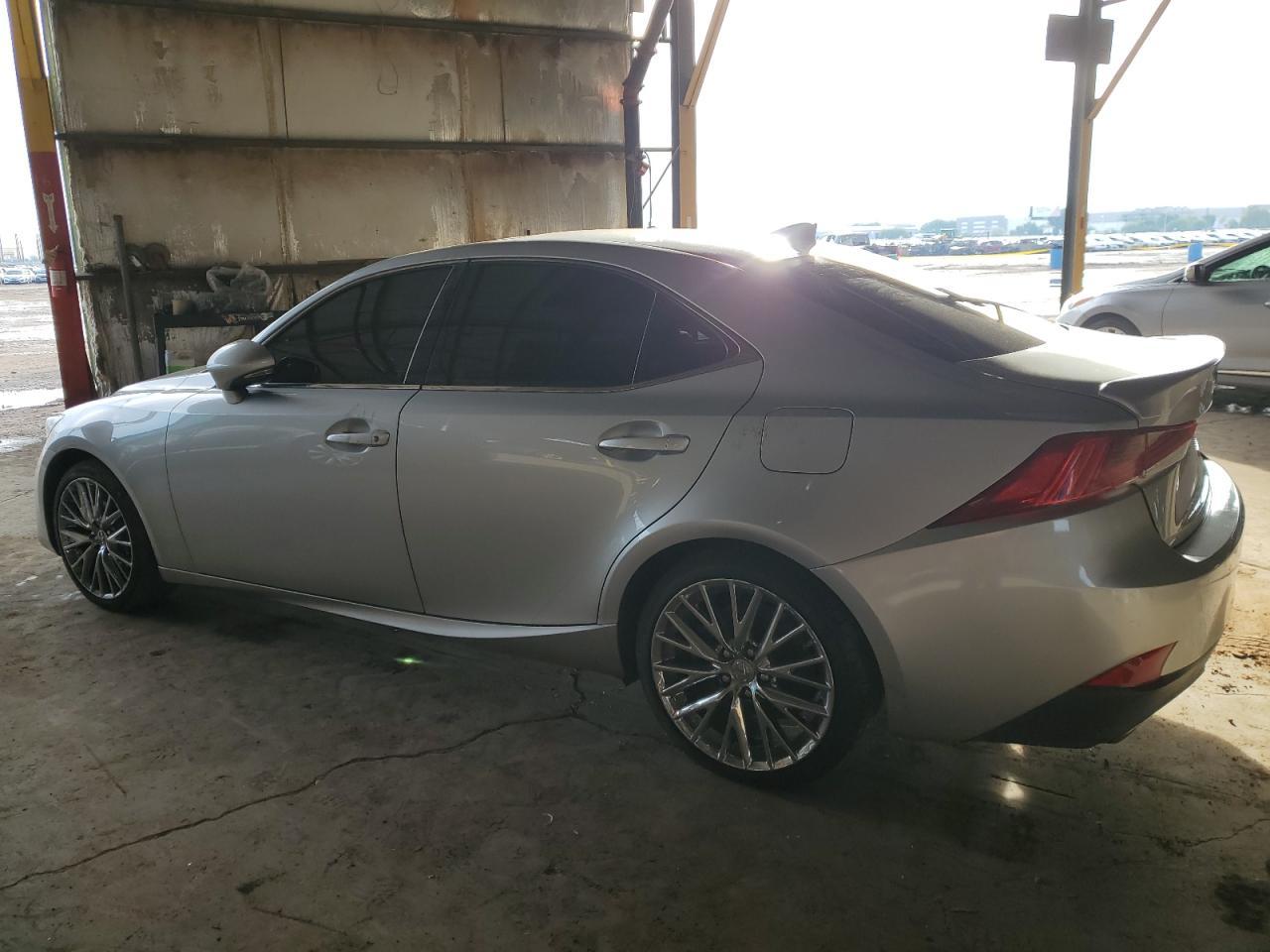 2017 LEXUS IS 200t