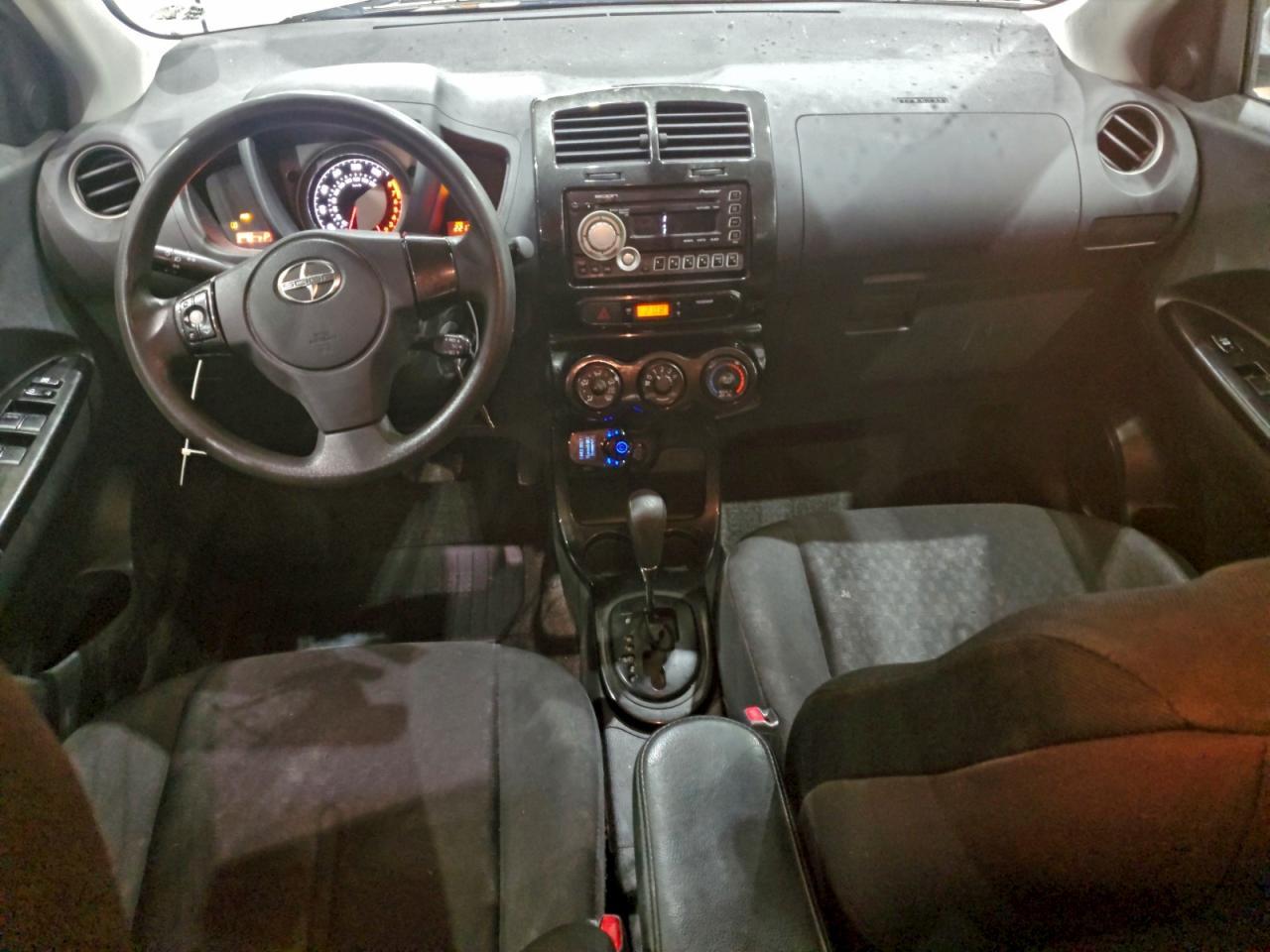 2010 TOYOTA SCION