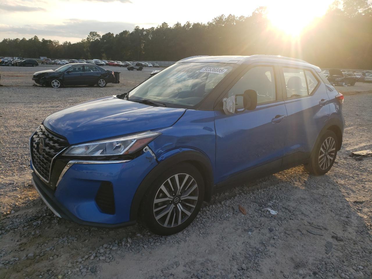 2021 NISSAN KICKS