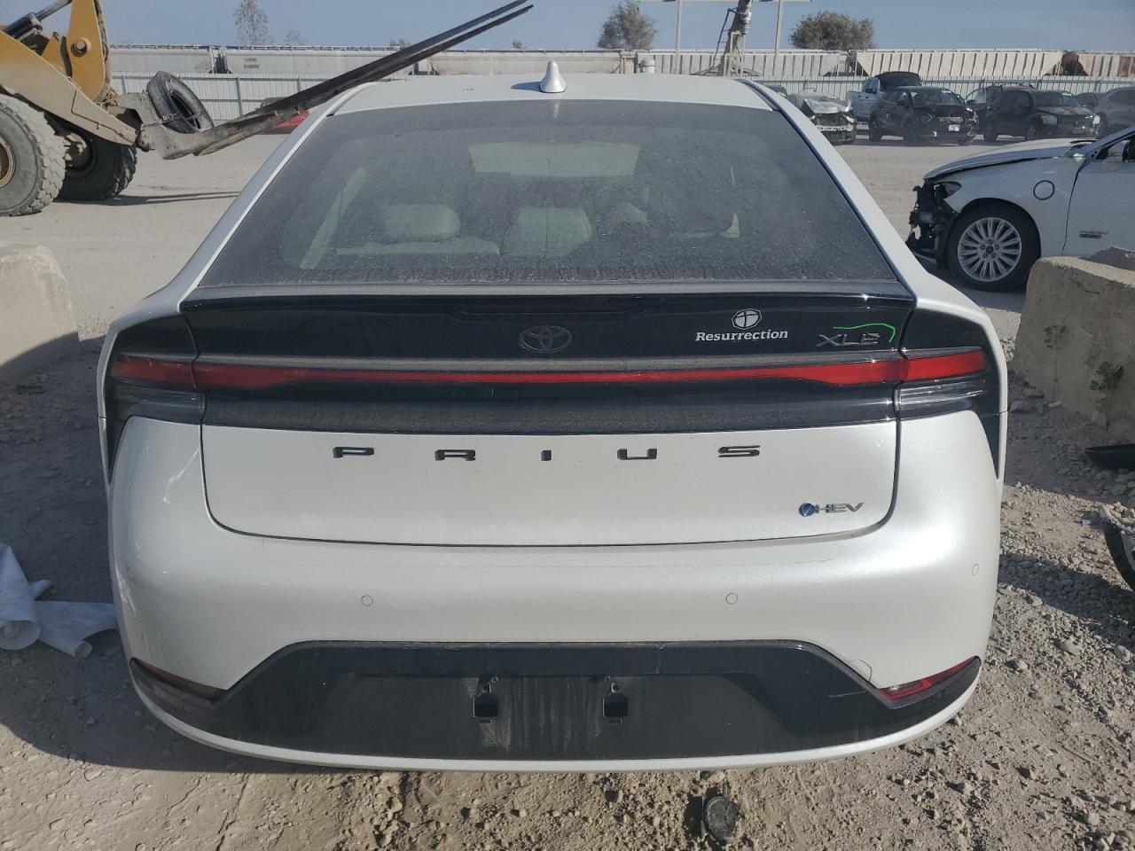 2024 TOYOTA PRIUS