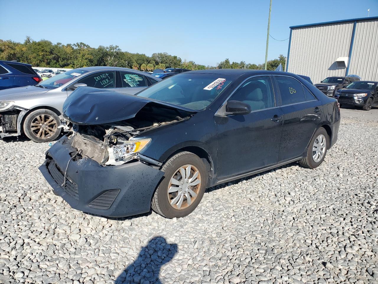 2014 TOYOTA CAMRY