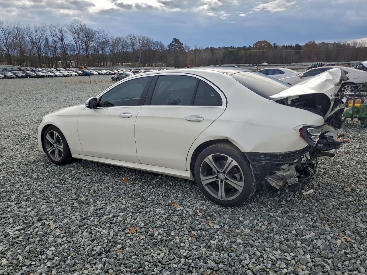 2017 MERCEDES-BENZ E-Class