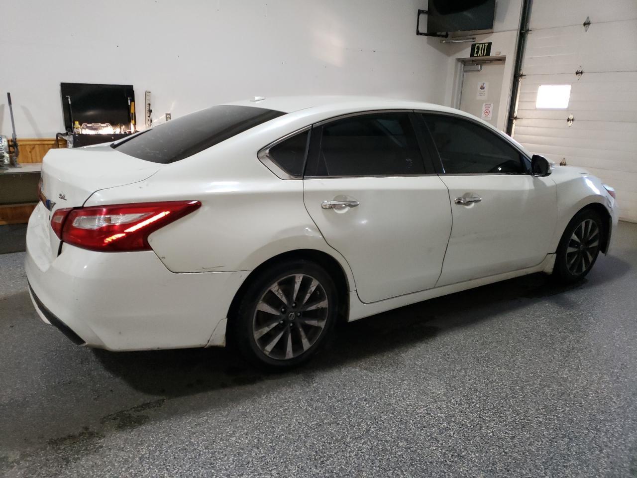 2016 NISSAN ALTIMA