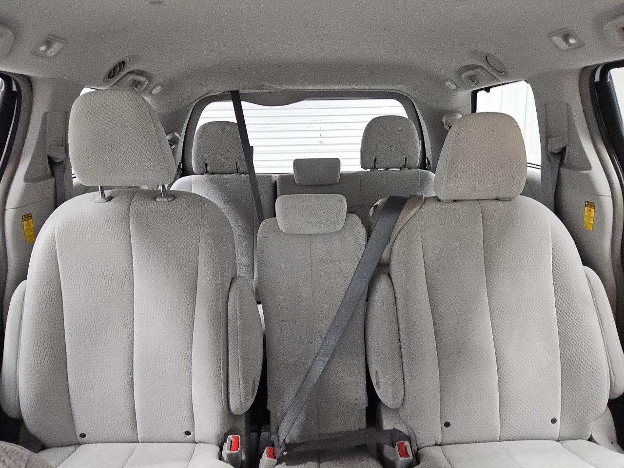 2014 TOYOTA SIENNA