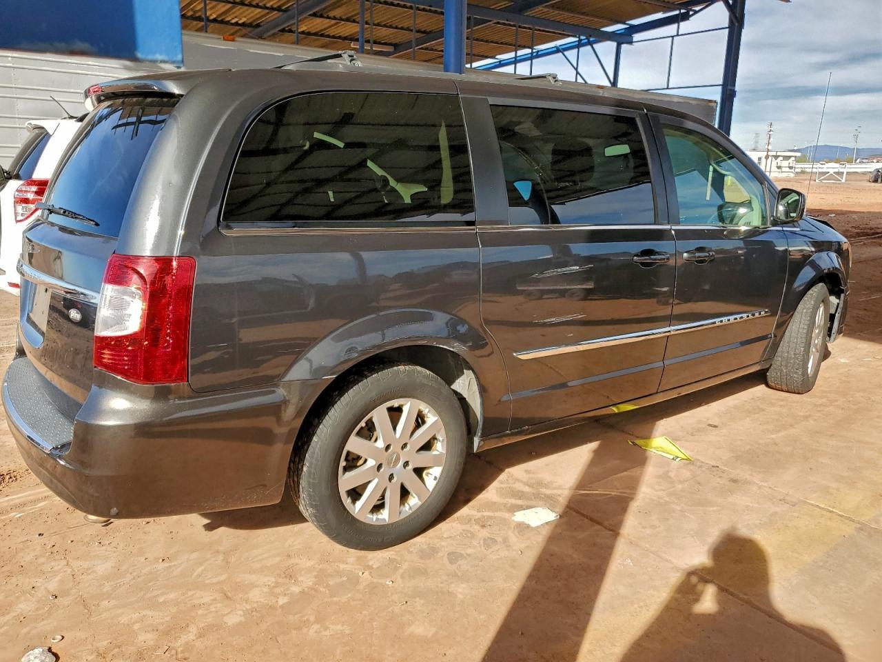 2012 CHRYSLER Town & Country