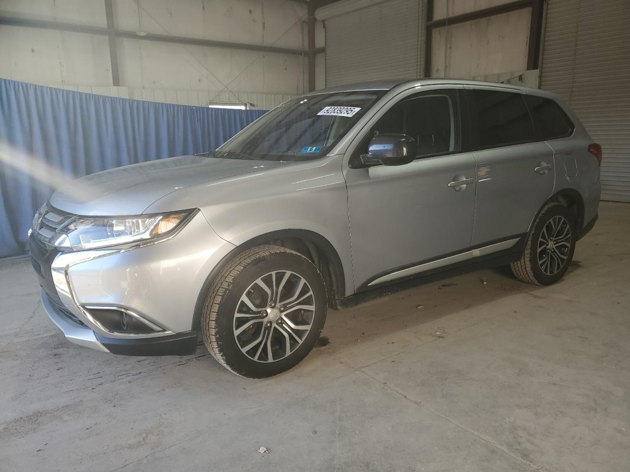 2017 MITSUBISHI outlander