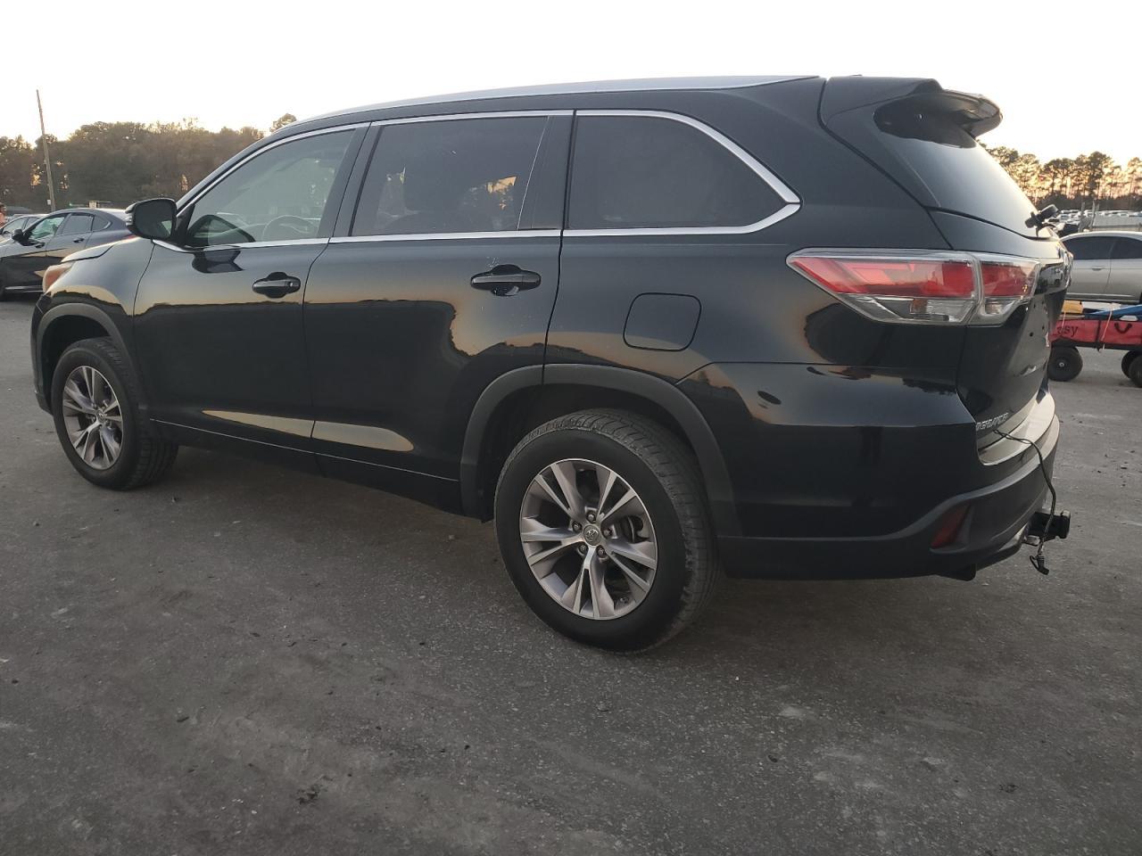 2015 TOYOTA HIGHLANDER