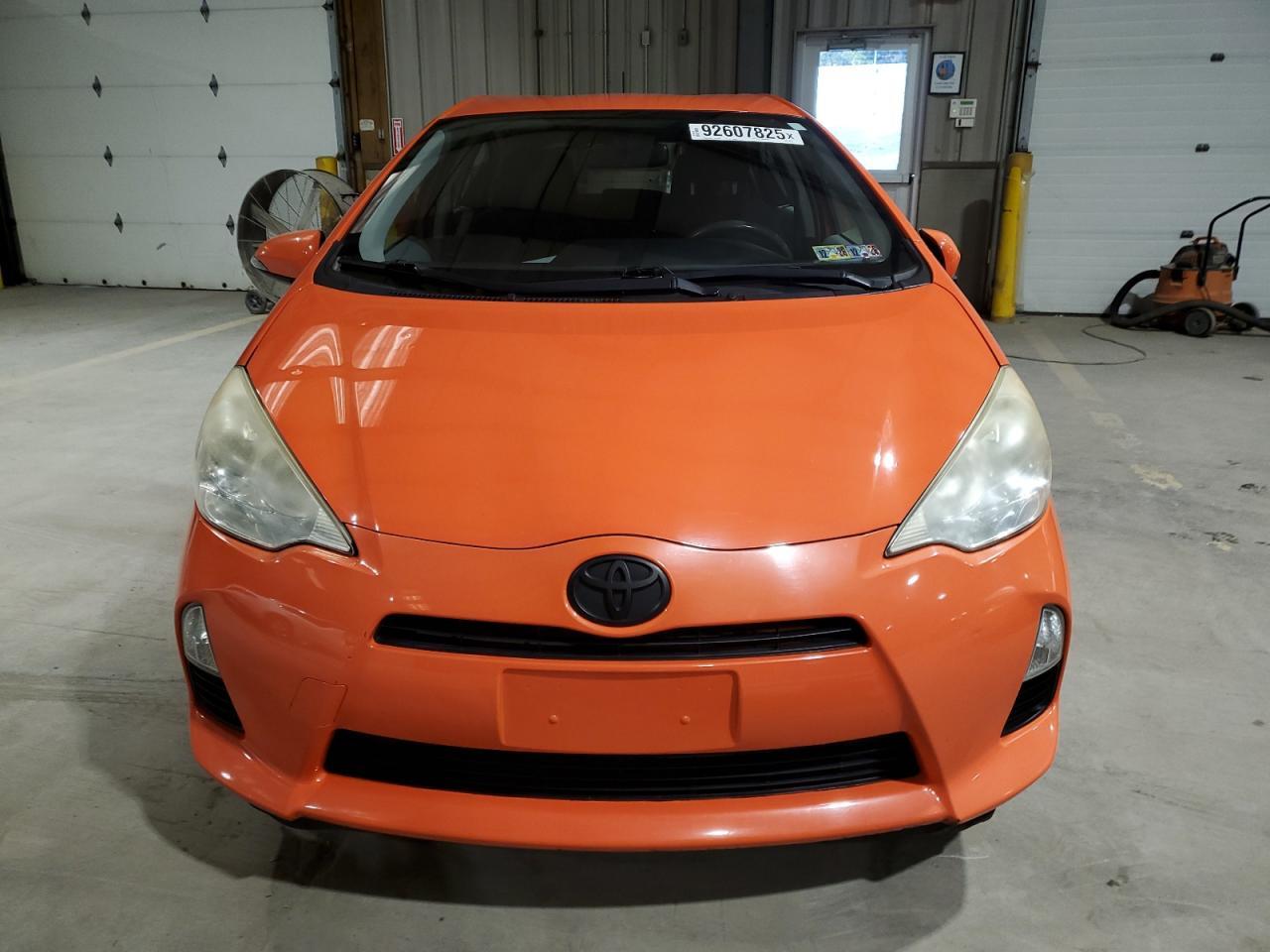 2012 TOYOTA Prius c
