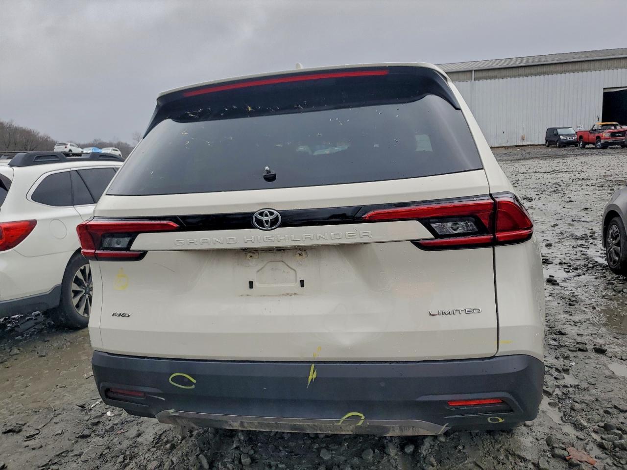 2024 TOYOTA HIGHLANDER