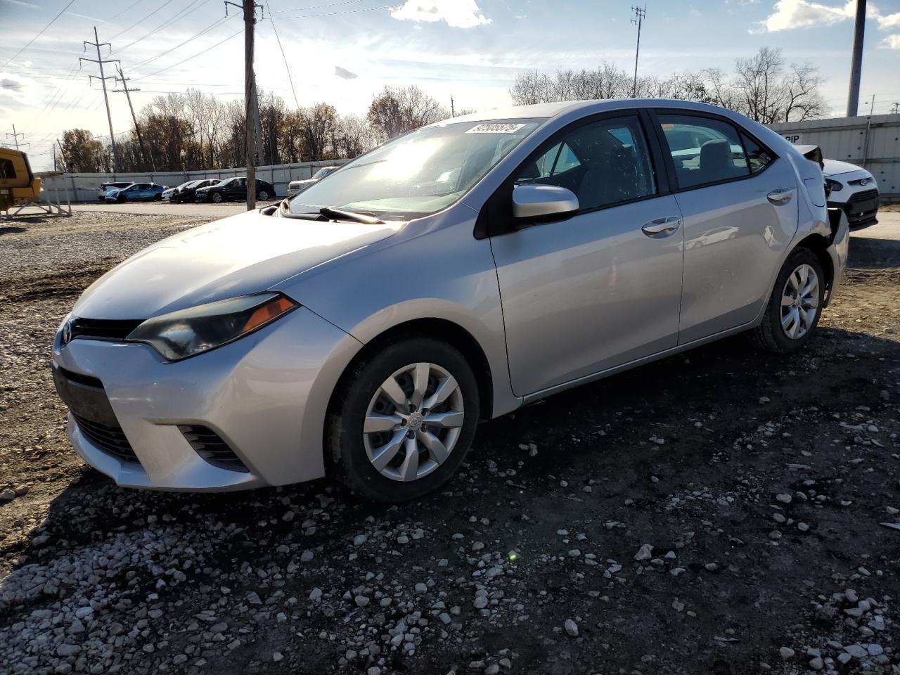 2015 TOYOTA COROLLA