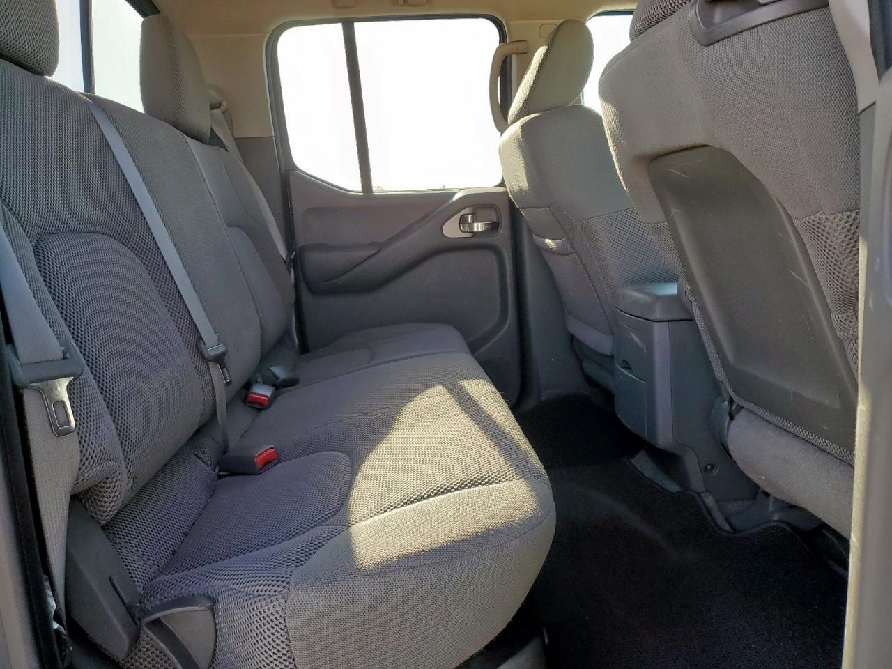 2014 NISSAN Frontier