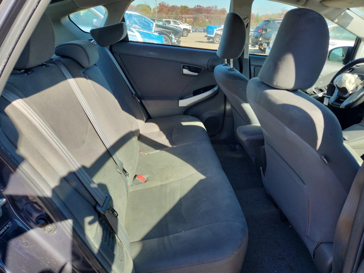 2011 TOYOTA PRIUS