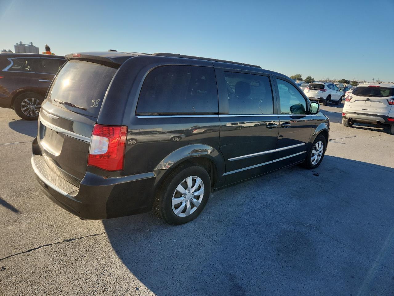 2012 CHRYSLER Town & Country